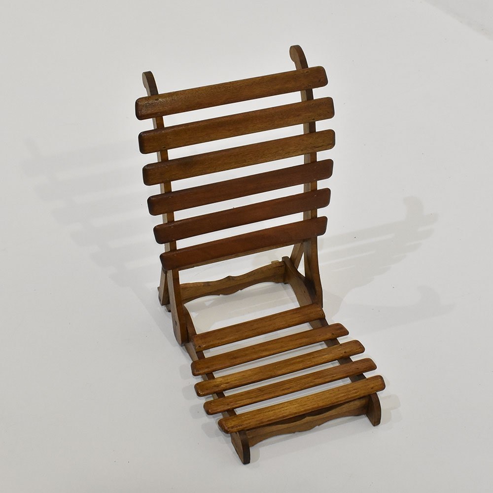 Sed29 1a folding wooden beach chair early XX century.jpg